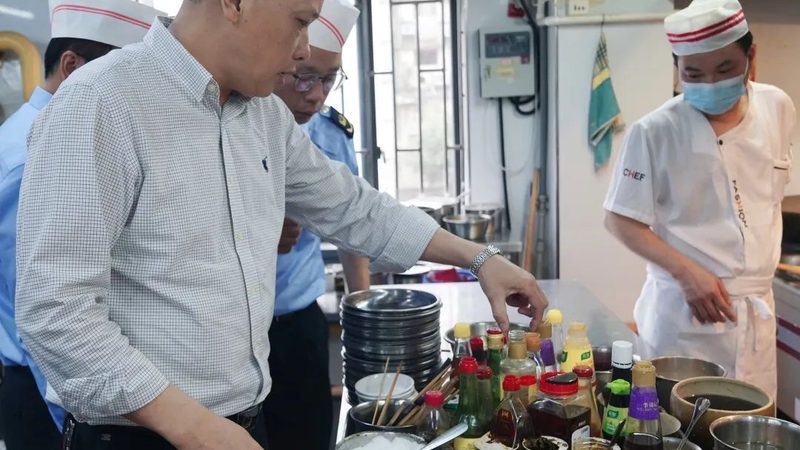 休闲食品价格之谜：一斤多少，揭秘其背后的秘密